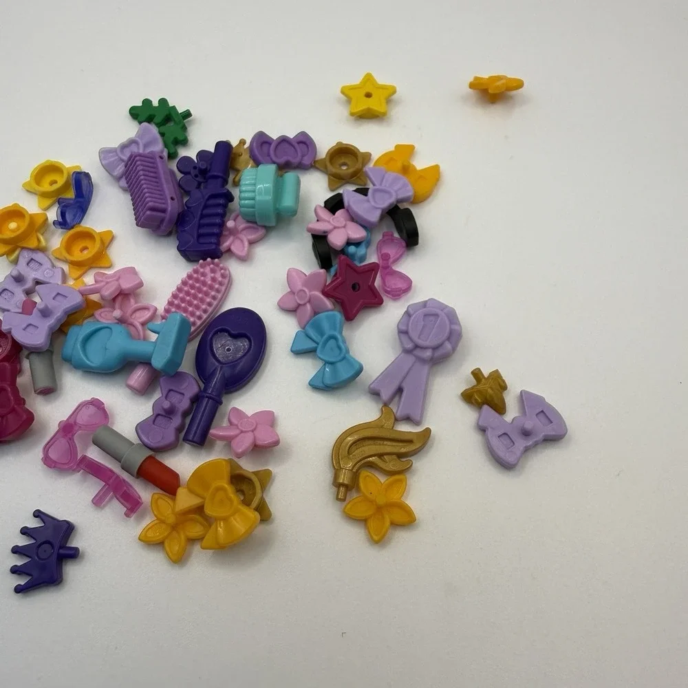 LEGO Lot‎ of Assorted Friends Minifigure Accessories Bow Hat Stars Glasses 004